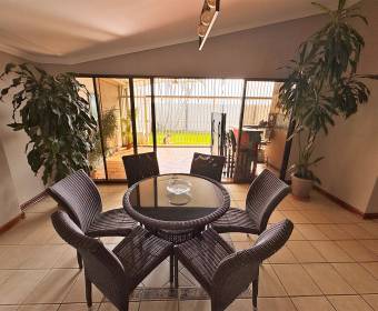 House for sale in Bosques de Doña Rosa Residential Complex, Cariari, Belén.