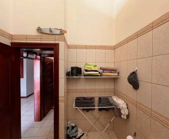 House for sale in Bosques de Doña Rosa Residential Complex, Cariari, Belén.