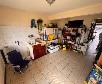 House for sale in Bosques de Doña Rosa Residential Complex, Cariari, Belén.