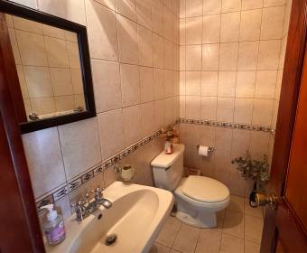 House for sale in Bosques de Doña Rosa Residential Complex, Cariari, Belén.