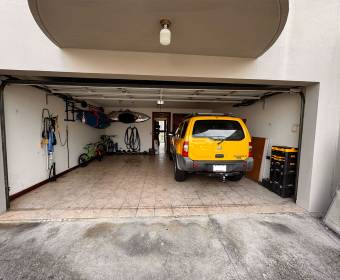 House for sale in Bosques de Doña Rosa Residential Complex, Cariari, Belén.