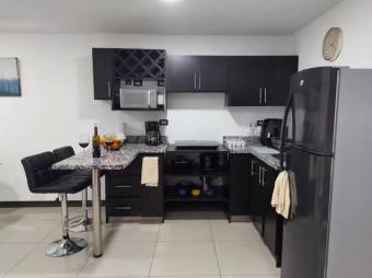 Se alquila apartamento amoblado en residencial de Ulloa Heredia 26-272