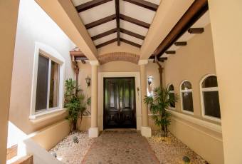 ALQUILER DE EXCLUSIVA CASA CON PISCINA, SANTA ANA, VILLA REAL ALQUILER DE EXCLUSIVA CASA CON PISCINA, SANTA ANA, VILLA REAL