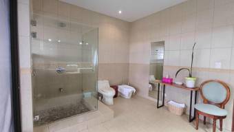 MLS-25-1408 LS VENTA CASA LA UNION CARTAGO