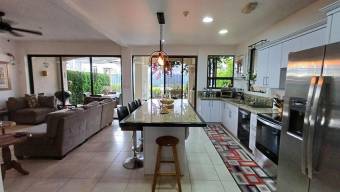 MLS-25-1408 LS VENTA CASA LA UNION CARTAGO