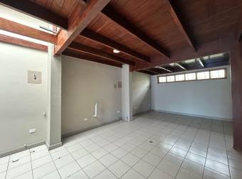 $ 330,000, 2.5, San José, Montes de Oca