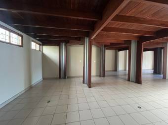 $ 330,000, 2.5, San José, Montes de Oca