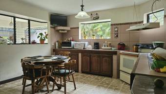 MLS-25-1953 LS VENTA CASA GRANADILLA CURRIDABAT 