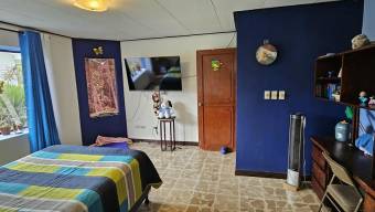 MLS-25-1953 LS VENTA CASA GRANADILLA CURRIDABAT 