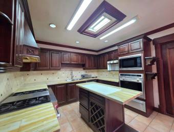 VENTA DE CASA, SANTA ANA, LINDORA, CONDOMINIO BOSQUES DE LINDORA  