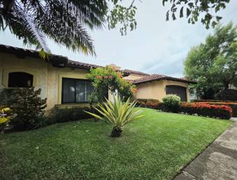 VENTA DE CASA, SANTA ANA, LINDORA, CONDOMINIO BOSQUES DE LINDORA  