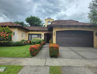 VENTA DE CASA, SANTA ANA, LINDORA, CONDOMINIO BOSQUES DE LINDORA  