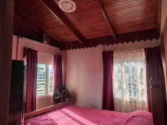 MLS-25-1673 LS VENTA CASA FLORENCIA SAN CARLOS