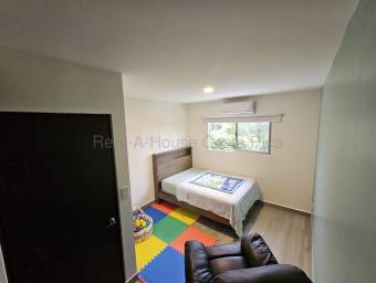 Oportunidad venta casa en Sabanilla Heredia