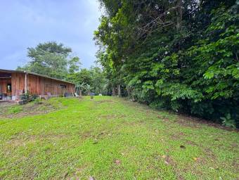 Venta de terreno con cabaña y vista al Volcán Arenal #27-206 GS