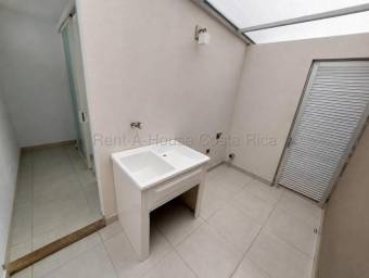 Se alquila casa en San Antonio Belén 27-225