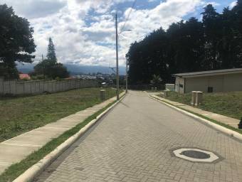 Venta de Lote en La Unión-Tres Ríos. RAH 27-218