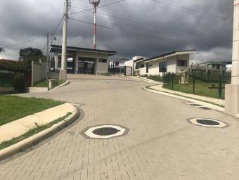 Venta de Lote en La Unión-Tres Ríos. RAH 27-218