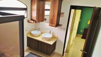 Se alquila casa en El Coyol Alajuela 26-2154