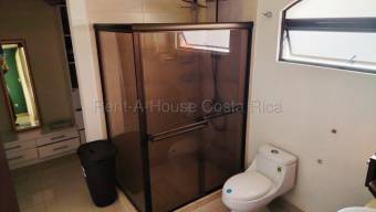 Se alquila casa en El Coyol Alajuela 26-2154