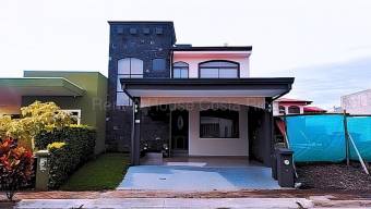 Se alquila casa en El Coyol Alajuela 26-2154