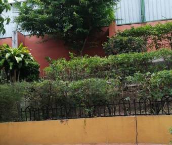 Se vende casa en Alajuela Centro 26-1529