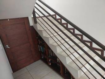 Se vende casa en Guacima Alajuela 26-723