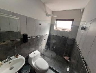 Se vende casa en Guacima Alajuela 26-723