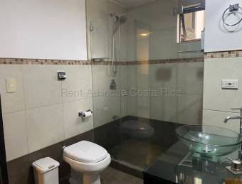 Se alquila apartamento en Santa Ana San José 27-46
