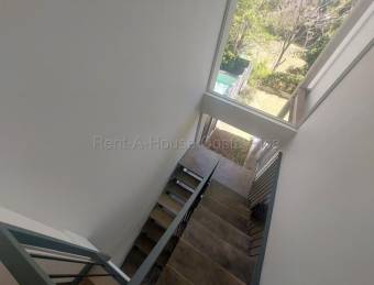 Se vende casa en Piedades Santa Ana 26-1779