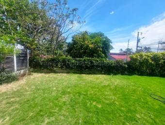 Se vende casa en Piedades Santa Ana 26-1779