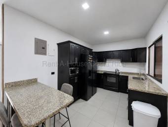 Se vende casa en Brasil Santa Ana 26-2264