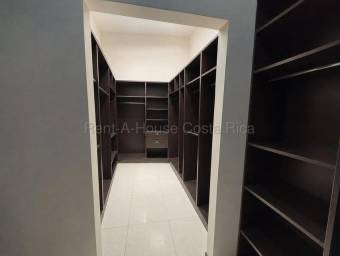 Se vende casa en San Vicente Santo Domingo 27-257