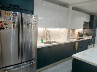Venta de Casa en Santa Ana, San José. RAH 25-114