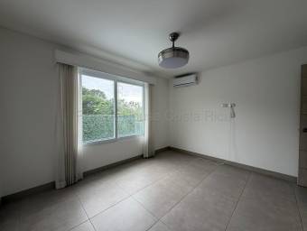 Alquiler de Moderna Casa con Amplias Amenidades en Guachipelín #27-221 GS