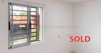 Venta de Acogedora Casa Remodelada en San Sebastián #27-254 GS