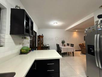Venta de Casa en San Francisco de Heredia. RAH 26-1628
