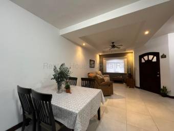 Venta de Casa en San Francisco de Heredia. RAH 26-1628