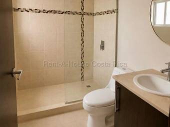 Venta de Casa en La Guácima de Alajuela. RAH 26-2120