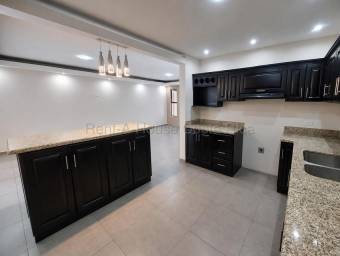 Venta de Casa en San Francisco de Heredia. RAH 27-272 Venta de Casa en San Francisco de Heredia. RAH 27-272