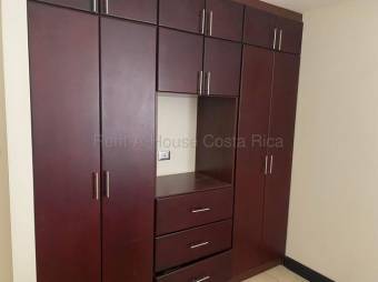Alquiler de Casa Amueblada en Santa Ana. RAH 26-1963