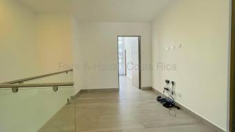 Se alquila casa en Pozos Santa Ana 27-269