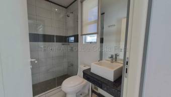 Se vende casa en Piedades Santa Ana 26-1706