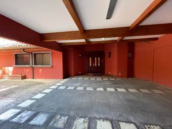 Se vende casa en San Antonio Escazú 22-1461