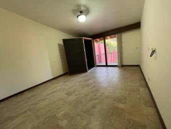 Se vende casa en San Antonio Escazú 22-1461