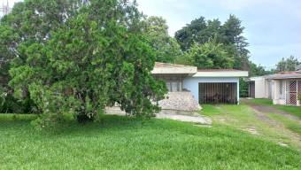 Se vende lote en Mata de Plátano Goicoechea 25-1767