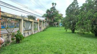 Se vende lote en Mata de Plátano Goicoechea 25-1767