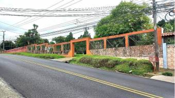 Se vende lote en Mata de Plátano Goicoechea 25-1767