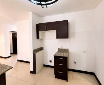 Casa de 2 plantas en venta en condominio en Ulloa de Heredia