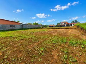 Venta de Lote Plano sobre Calle Principal en Guadalupe #27-247 GS